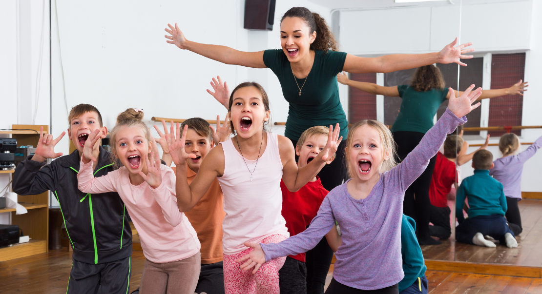 Website Header (1110 x 603 px) (3)